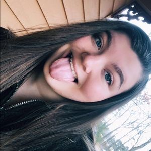 Meet your Posher, Emma